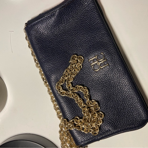 Rare Carolina Herrera Dark Blue Leather Clutch with Gold Chain - Picture 7 of 9